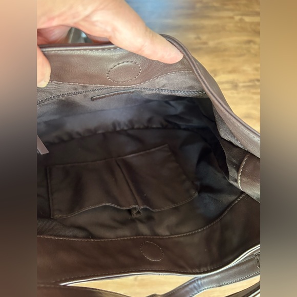 Frye & Co. crossbody hobo bag NWT - Picture 8 of 8